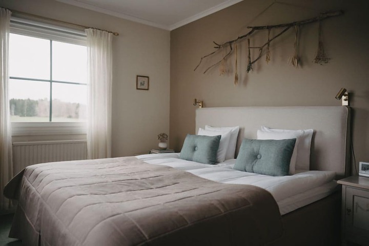 Room 7 of 56