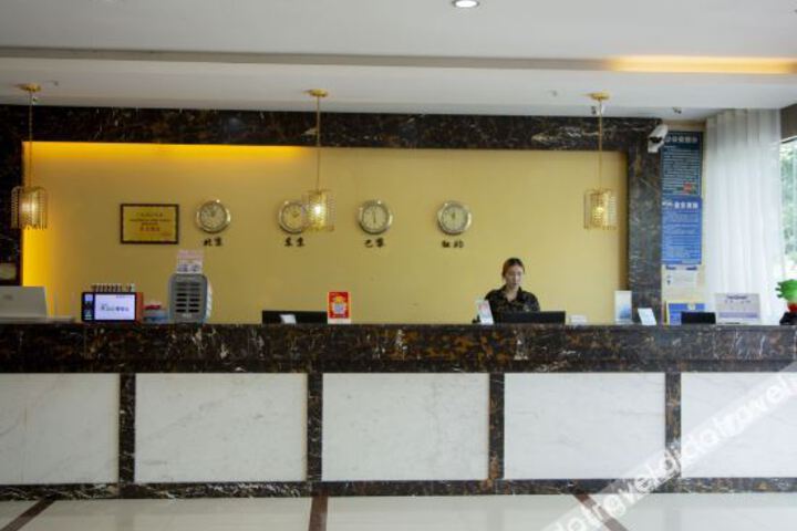 Hotel Interior 11 of 26