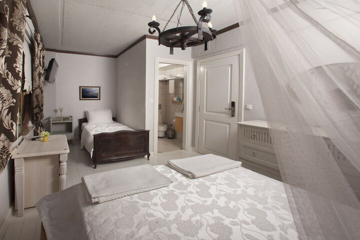 Room 13 of 55