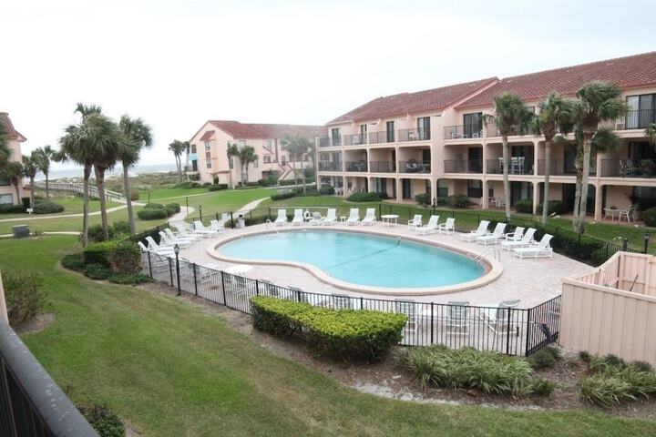 Pool 16 of 26