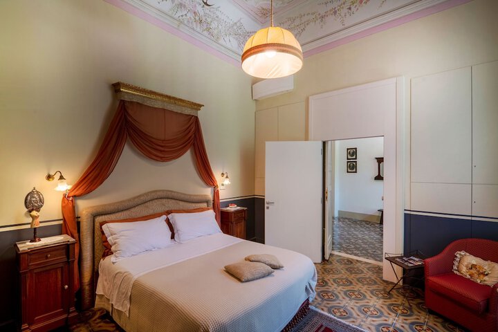 Room 3 of 50