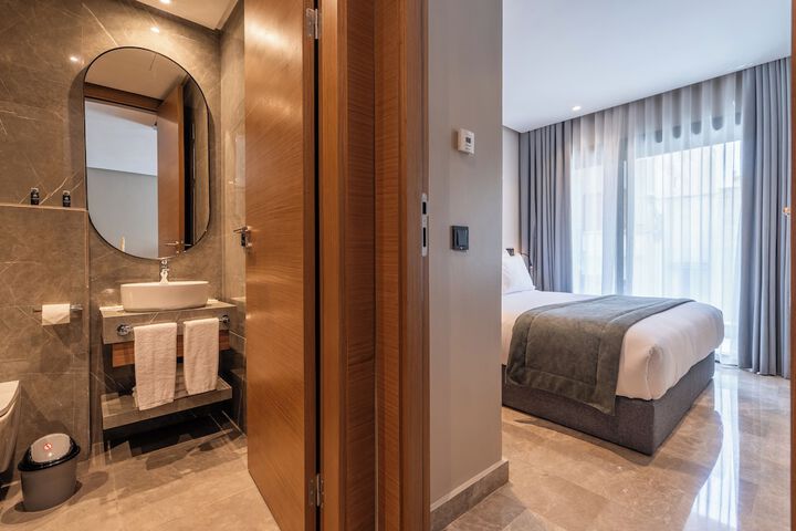 Room 13 of 15