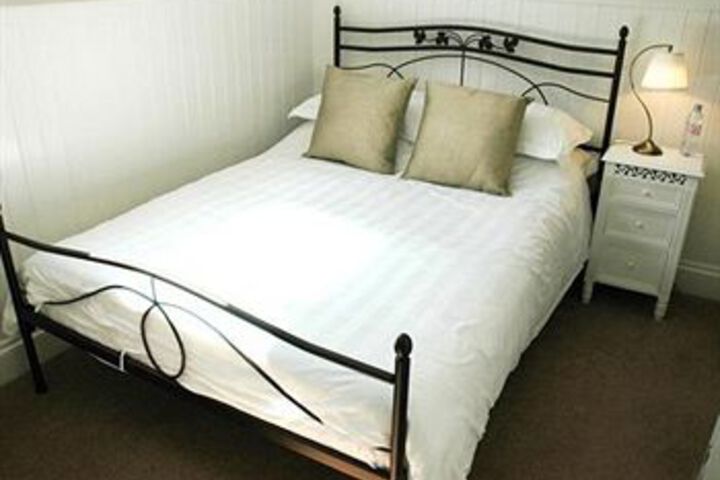 Room 7 of 7