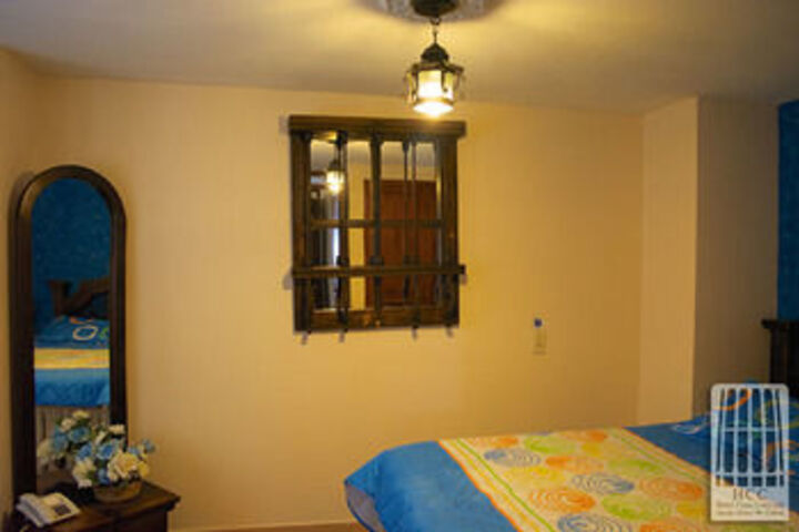 Room 12 of 23
