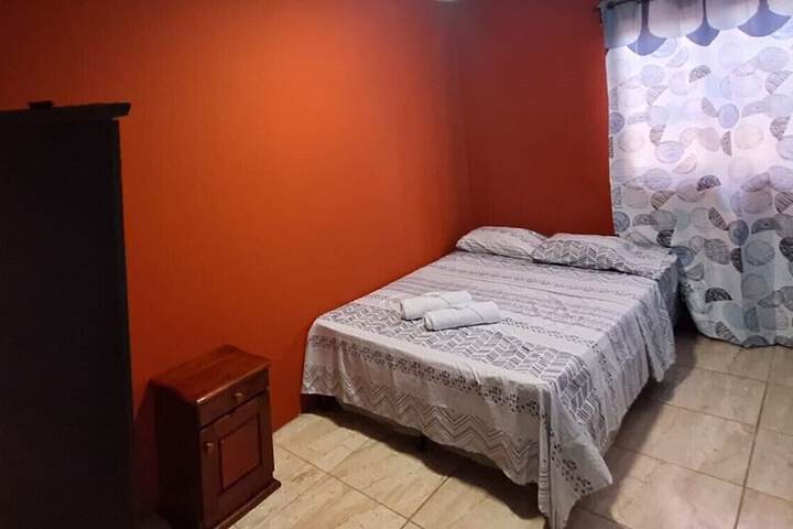 Room 6 of 24