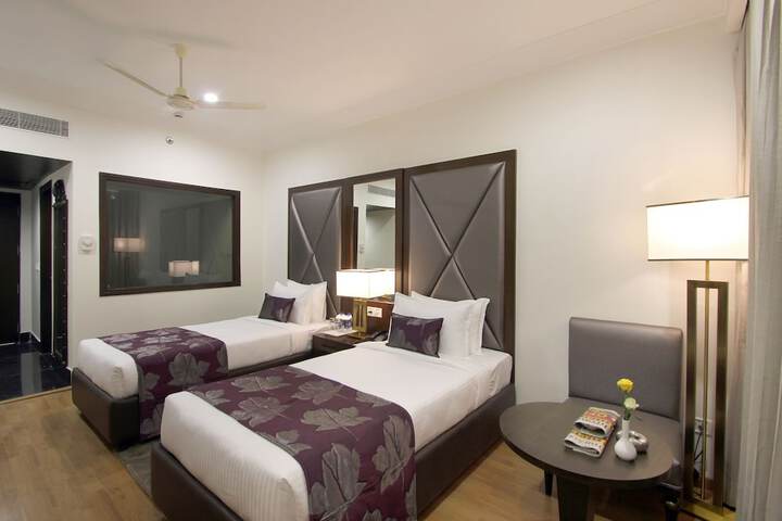 Room 4 of 31