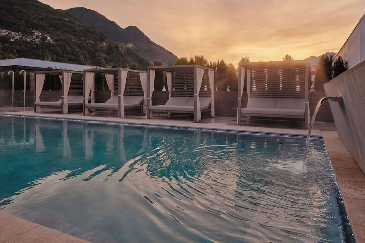 Pool 17 of 36