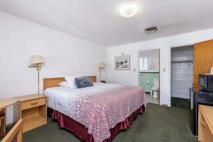 Room 3 of 7