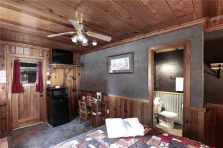 Room 27 of 27