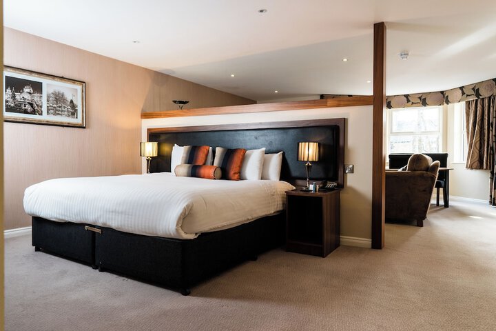 Room 27 of 146