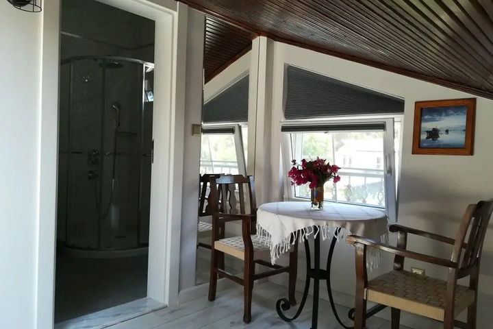 Terrace/Patio 6 of 20