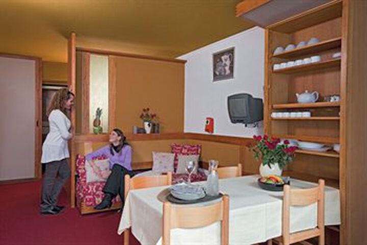Room 21 of 25
