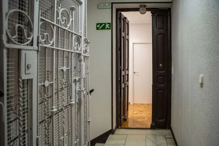 Exterior of Lovely 4 Bed in Heart of Madrid Near Park