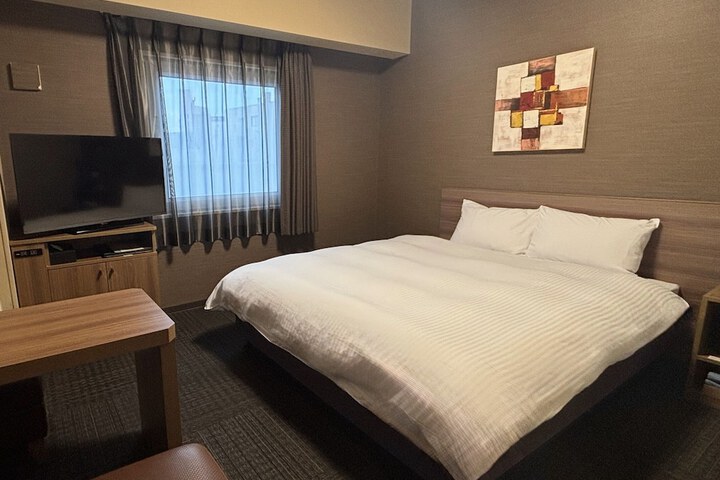Room 7 of 30