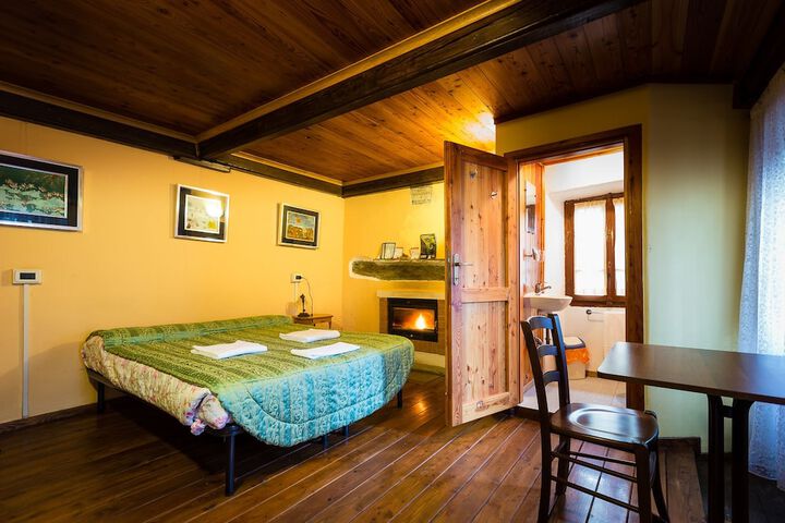 Room 9 of 35