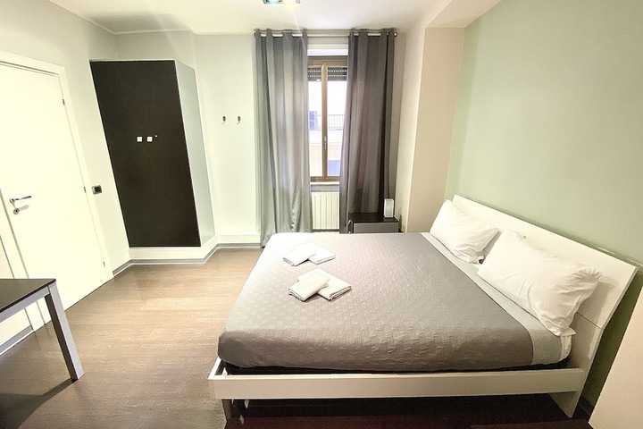 Room 12 of 30