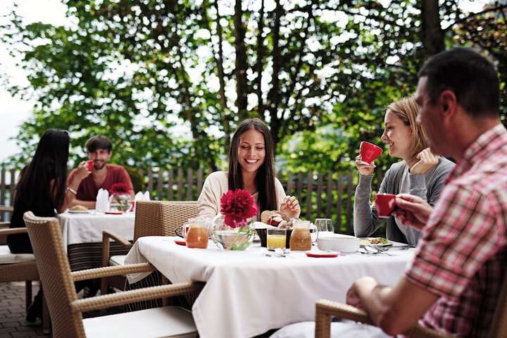 Dining 85 of 102