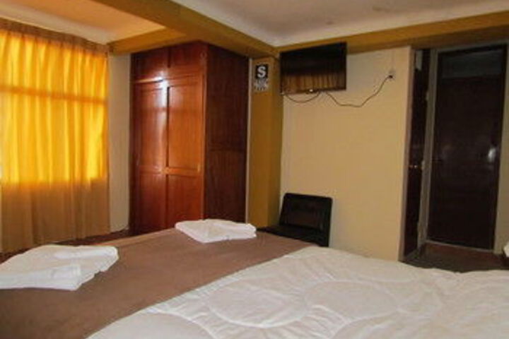 Room 14 of 34