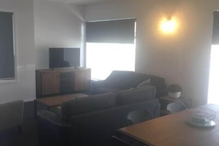 Room 15 of 16