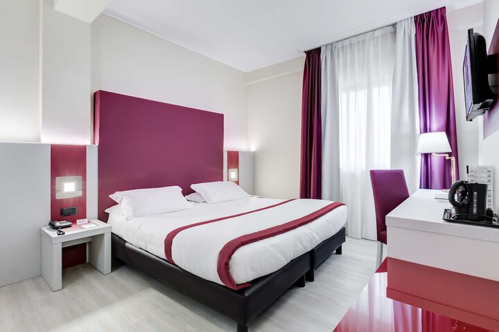 Room 16 of 70