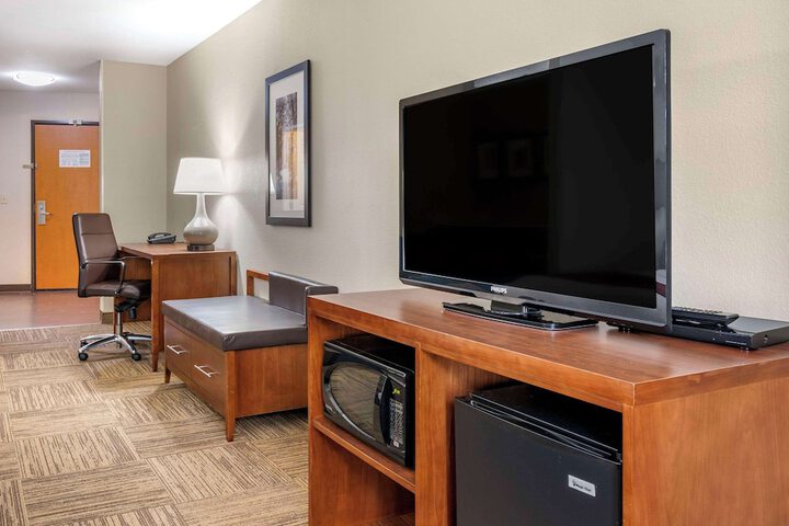 Suite 2 Queen Beds (13 of 27)