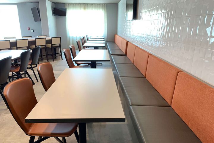 Breakfast/Coffee Service 60 of 109