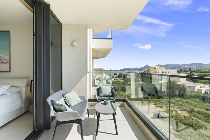 Terrace/Patio 755 of 1000