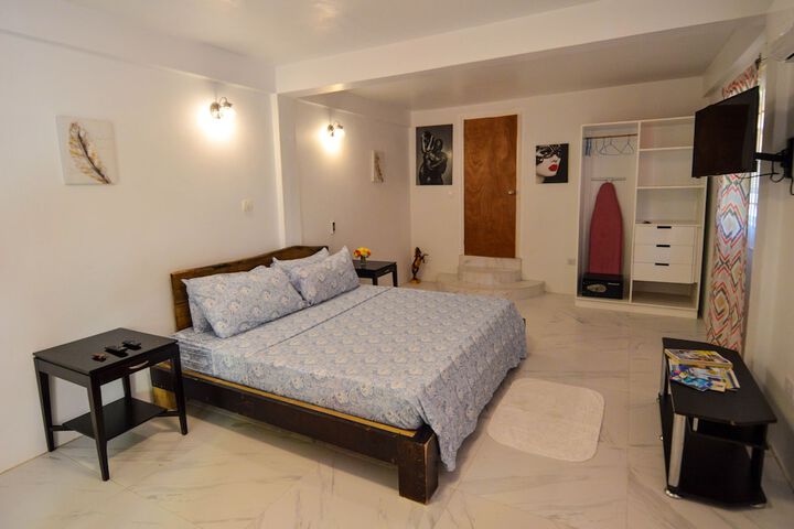 Room 10 of 55