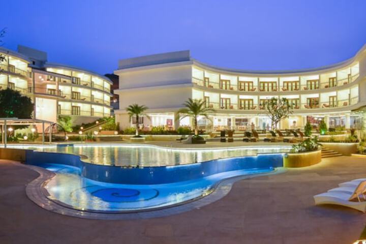 Hotel 79 of 81