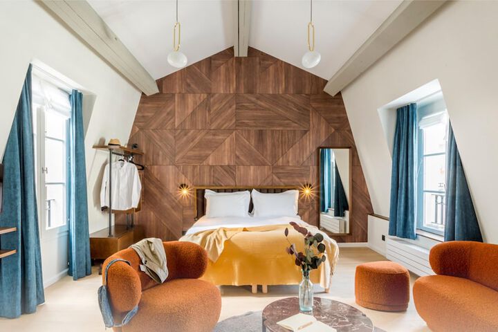 Room 20 of 64