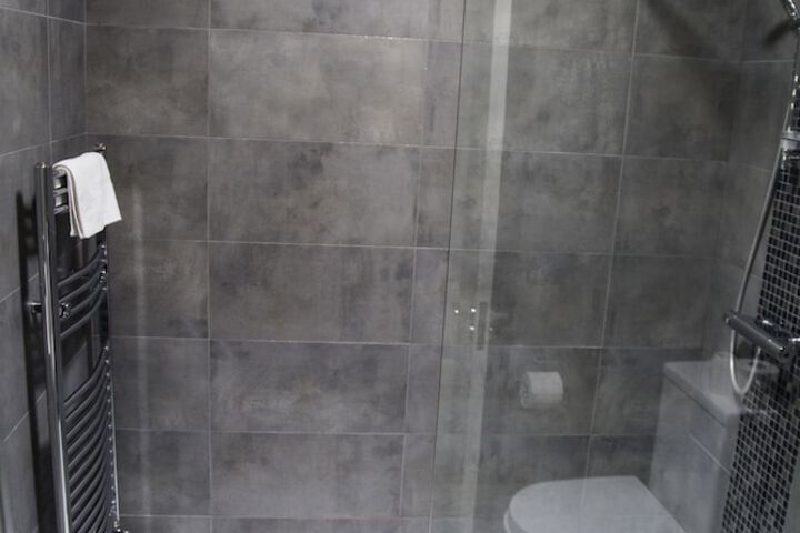 Room 176 of 219