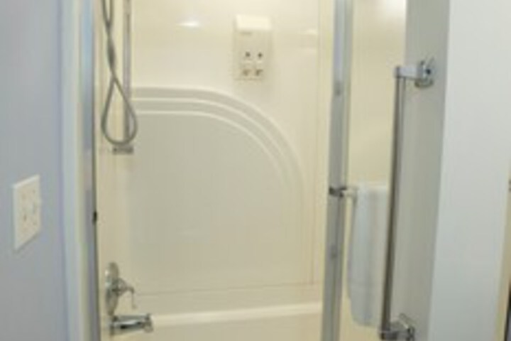 Room 41 of 253