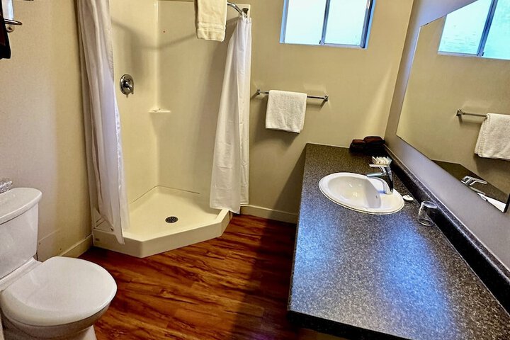 Room 22 of 34