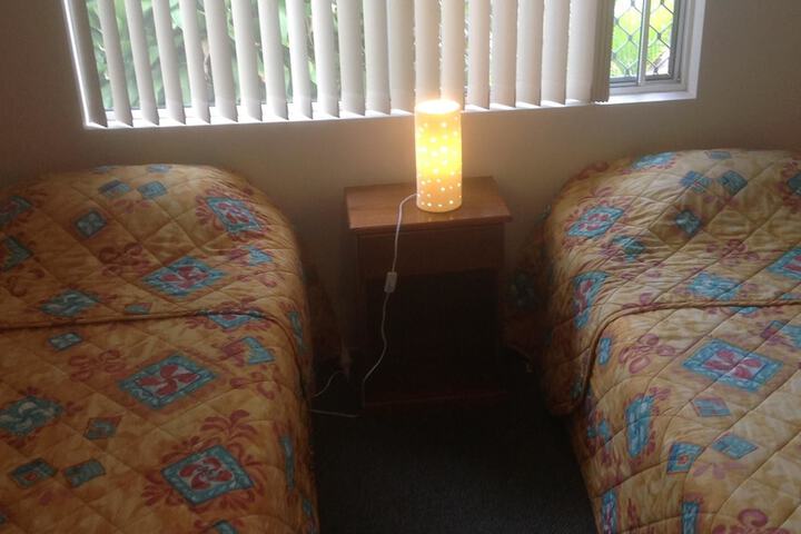Room 3 of 25