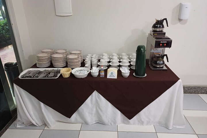 Breakfast/Coffee Service 11 of 18