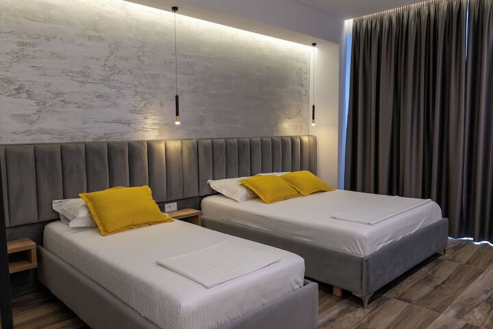 Room 30 of 61