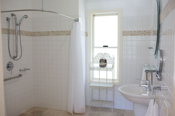 Room 5 of 25