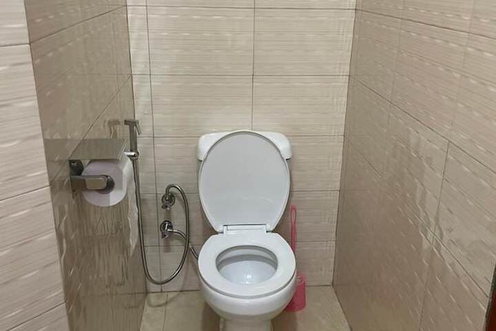 Room 15 of 27