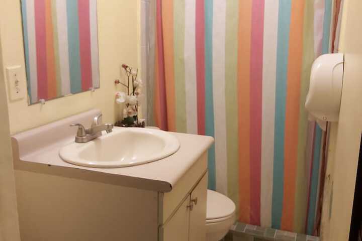 Room 17 of 25