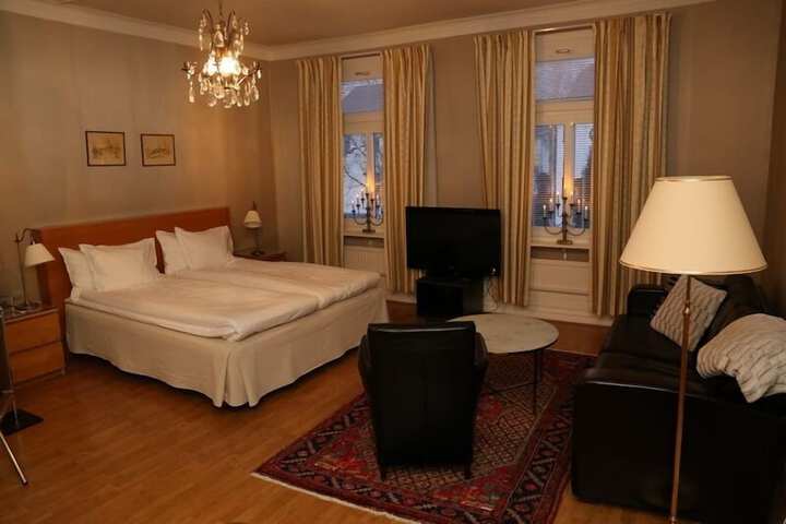 Room 12 of 56