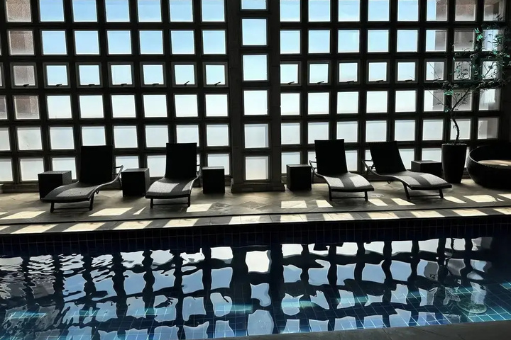 Pool 9 of 12