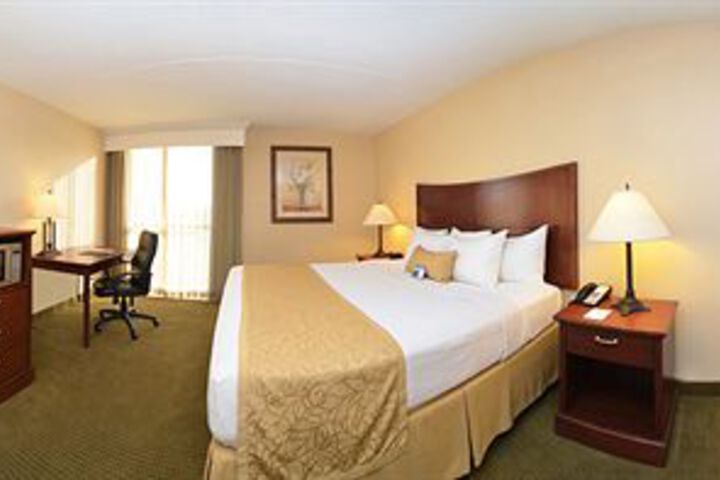 Room 18 of 38