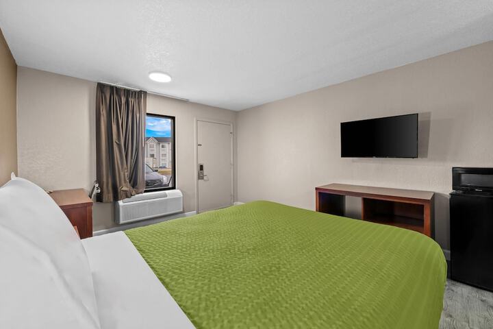 Room 47 of 61