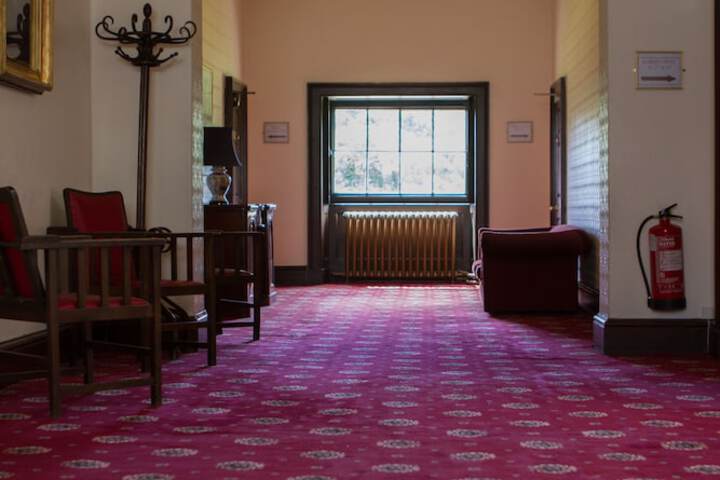 Ballroom/Hall 77 of 86