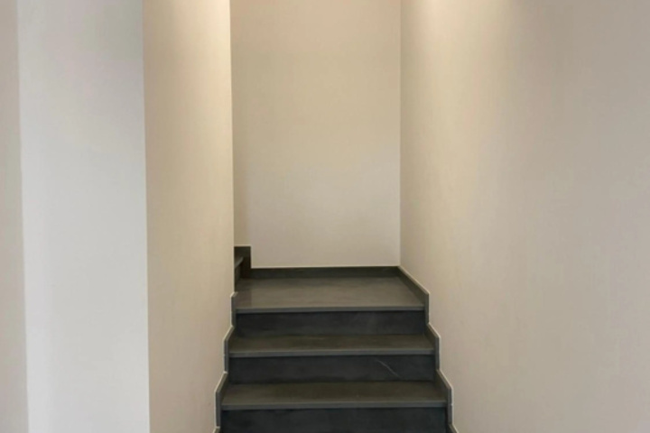 Room 2 of 3