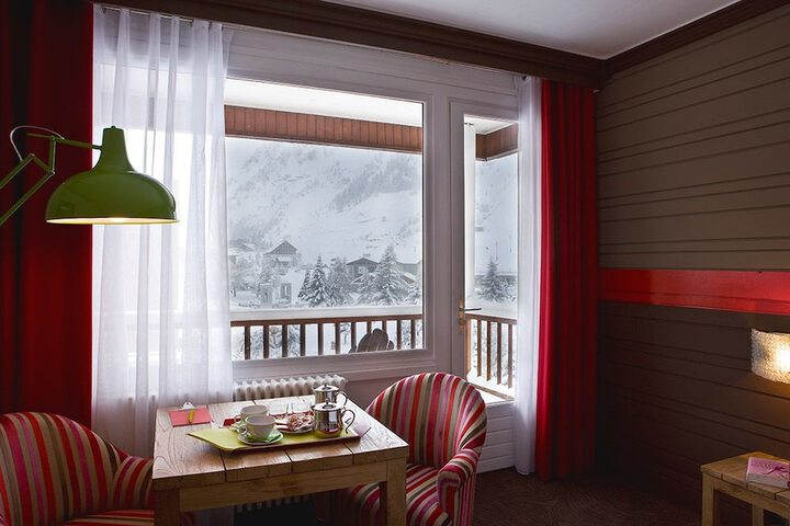 Room 24 of 53