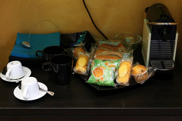 Breakfast/Coffee Service 73 of 155