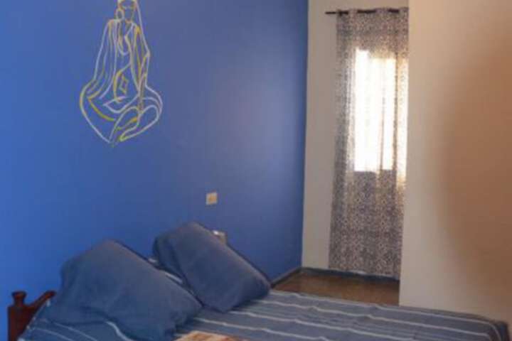 Room 13 of 69