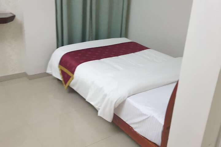 Room 15 of 46