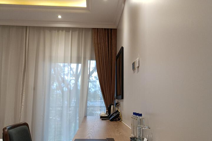 Room 69 of 70